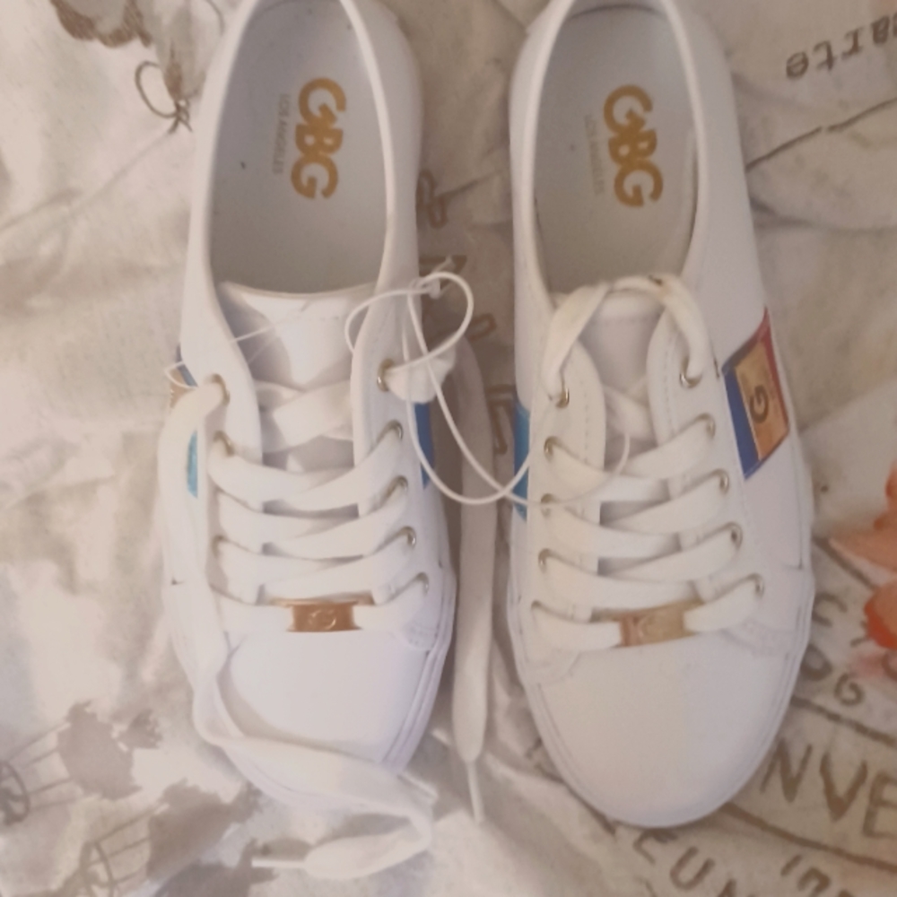 MACYS GBG BYRONE LOS ANGELAS SHOES, BRAND NEW